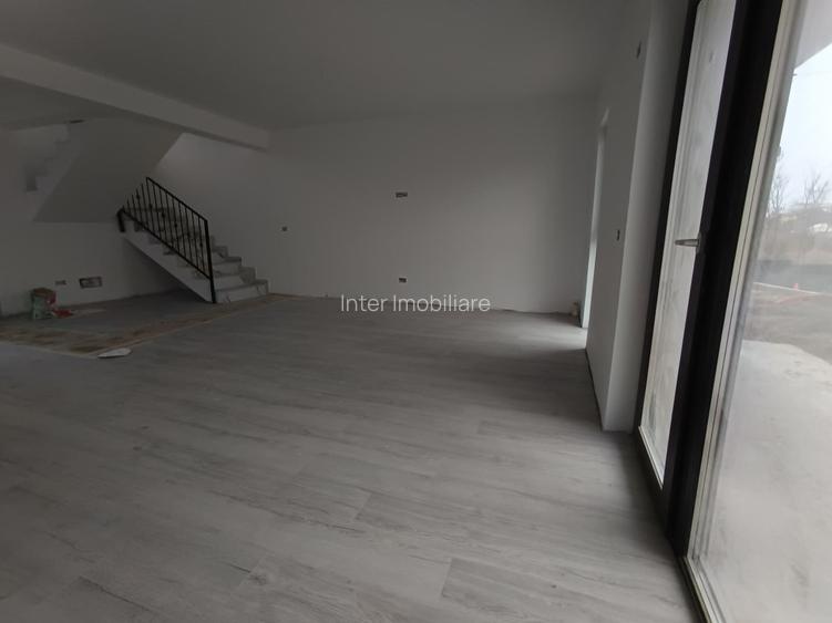 De vanzare casa, 4 camere, 120 mp, Rediu, Cu vedere spre lac, Cod 161252 - 2