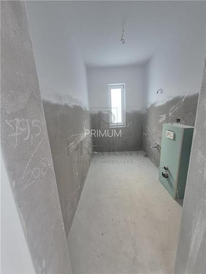 Duplex spatios - 4 dormitoare - zona in plina dezvoltare. - 14