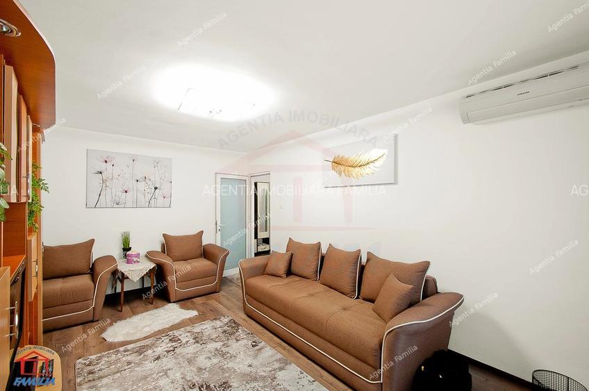 De închiriat apartament 3 camere, Micro 20 - 14