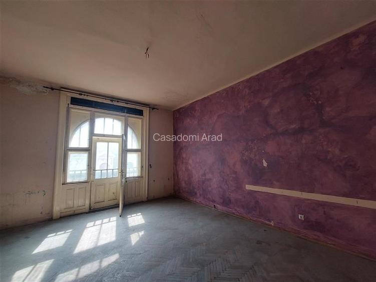 Apartament ultracentral cu 2 garaje - 9