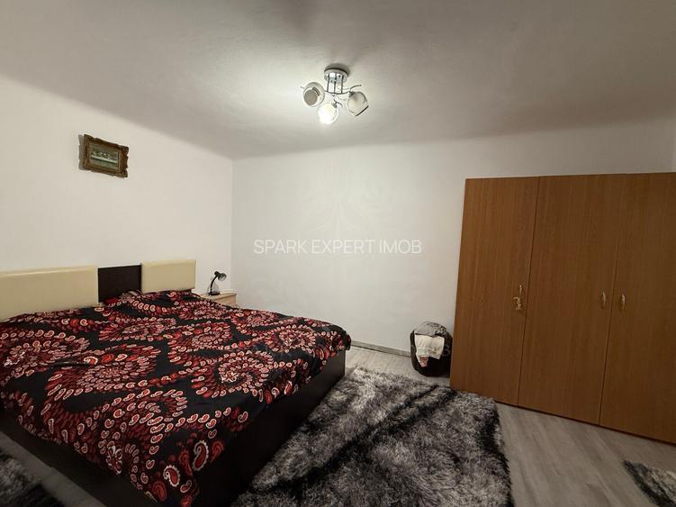 Casa extinsa 8 camere, garaj, teren 1300mp , zona stradala Paulestii Noi - 29