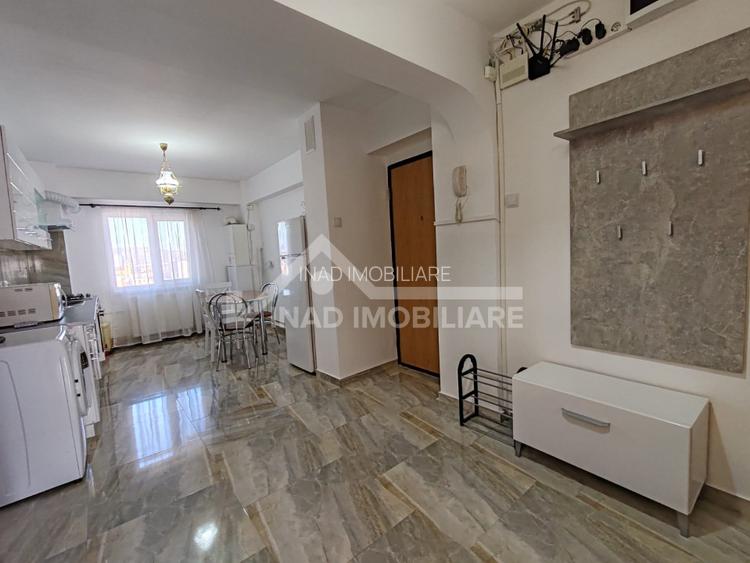 Apartament cu 3 camere, 80 mp, 2 bai, zona Centrala (Piata Cipariu) - 4