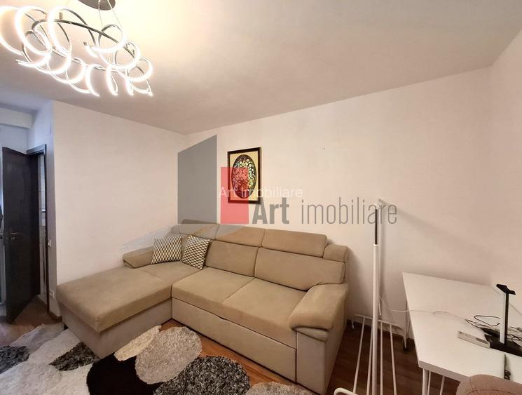 Gars. 31 mp, et 9/10, bloc reabilitat, instalații refăcute, mobilată și utilată - 3