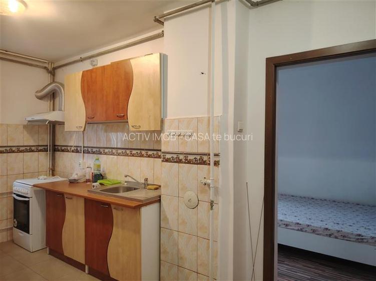 Apartament cu 3 camere, mobilat, centrala termica, zona nord - 5