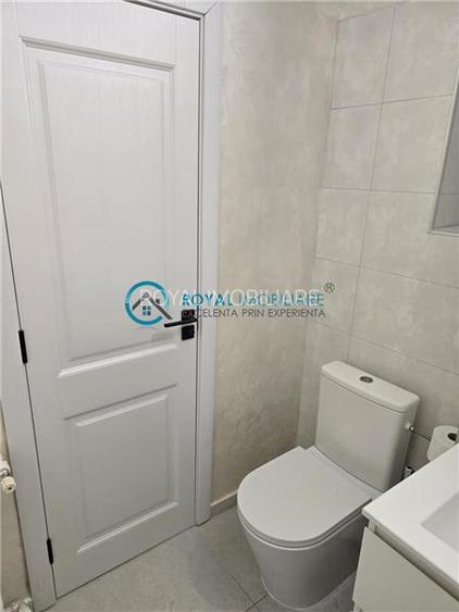 Royal Imobiliare - Vanzare apartament 2 camere zona B-dul Bucuresti - 11
