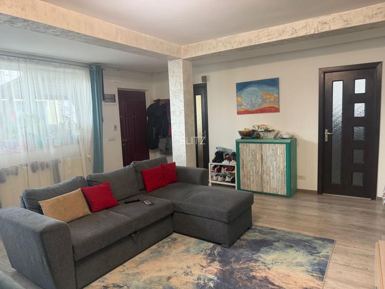 CASA DEOSEBITSA MOBILATA in stil italian ,zona podul VIORELE , teren 280 mp - 11