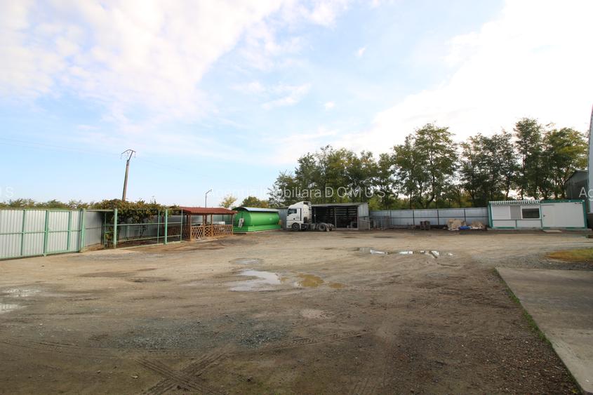 Baza de cereale in functiune , 4500 mp intravilan + 2 depozite (aprox 1000mp) - 3