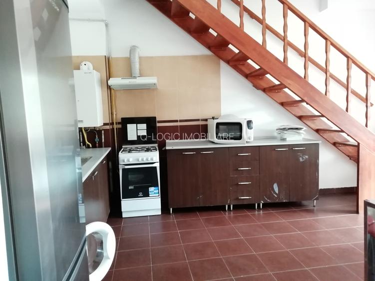 Apartament 4 camere cu priveliste deosebita zona Colinei - 9