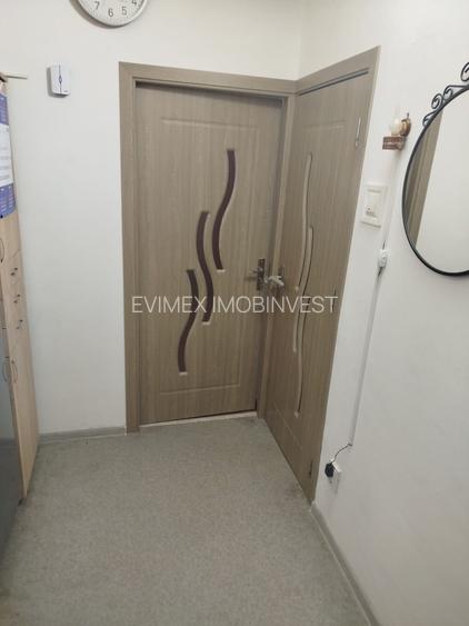 Dristor-  Ramnicu Sarat, bloc mixt - garsoniera, etaj 1/10 - 2