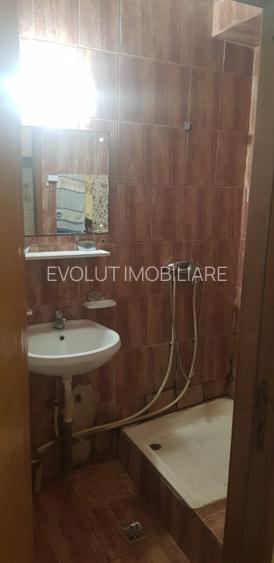  De vanzare garsoniera – Zona CET | 38.000 € | Mobilata si utilata | Parter - 3