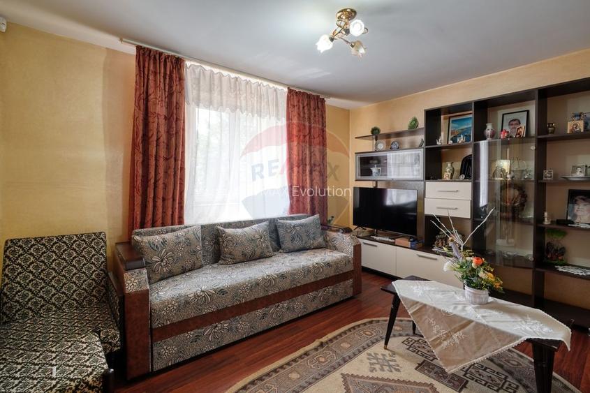 Casă / Vilă cu 6 camere de vânzare în zona Bartolomeu - 35