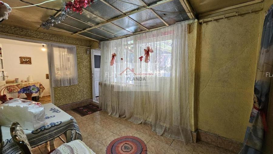 Casa Rahova zona Pucheni, str Garoafei - 20