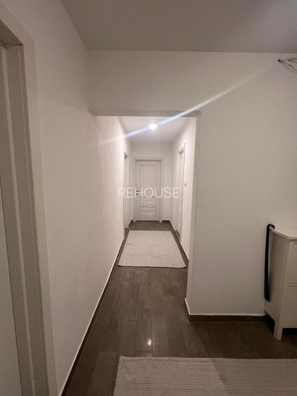 Titan, metrou 1 Decembrie,  61mp, 1/10, 1989, renovat, mobilat modern, AC - 15