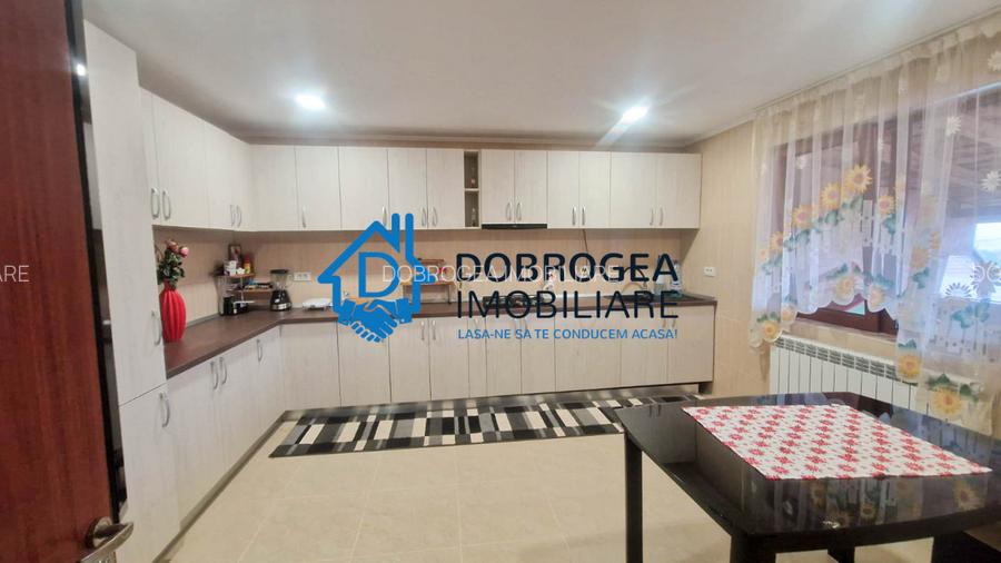 APARTAMENT 4 CAMERE  -  SUPRAFATA 180 MP+TERASA 30 MP  - 10