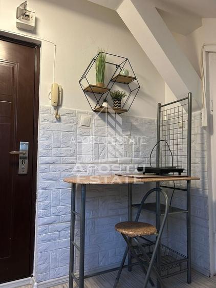 Garsoniera de 12 mp, ideal pentru investitie - 5