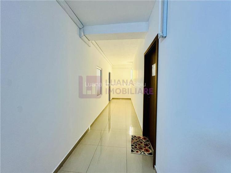 Spatiu de birouri de inchiriat | 40 mp | costuri incluse | parcare | Strand - 6