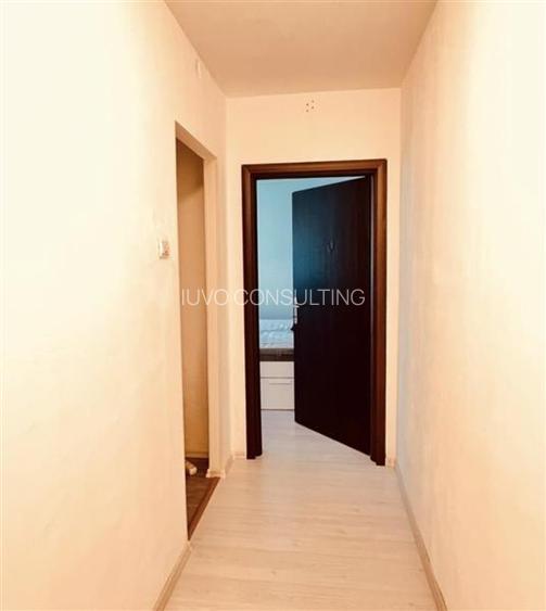 Vanzare Apartament 3 Camere Semidecomandat Bd.Ctin.Brancoveanu - 5