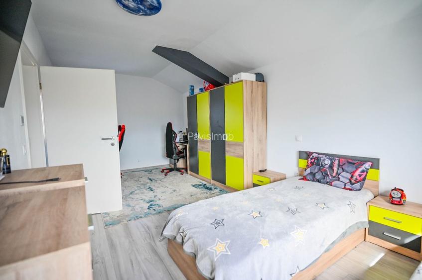 Casa individuală de vânzare Sânpetru, 5 camere, garaj, foișor, curte - 13