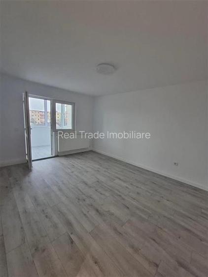 Apartament 2 camere renovat, etaj intermediar, Bartolomeu - 3