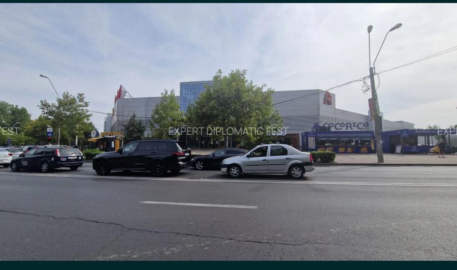 Vitan Mall Auchan- suprafata 428 mp - pret 780.000 euro+TVA - 5