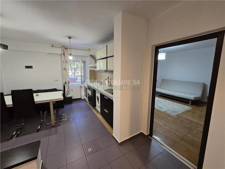 Inchiriez apartament spatios 2 camere parter Nerva Traian - 10