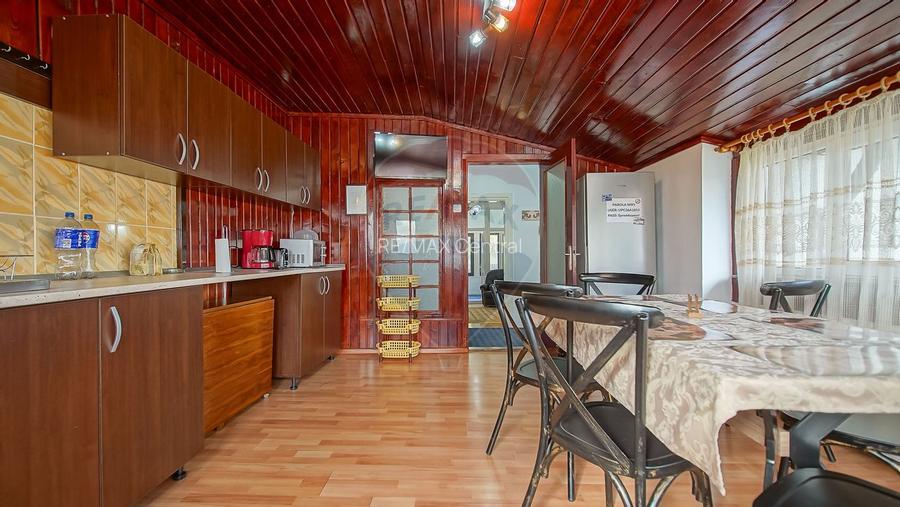 Vilă cu farmec istoric în Bușteni, pensiune sau locuință de vacanță! - 24