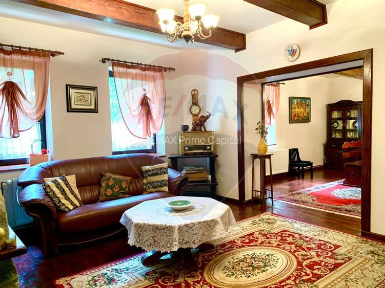 Pensiune cu 13 camere de vânzare in Bulz - 26