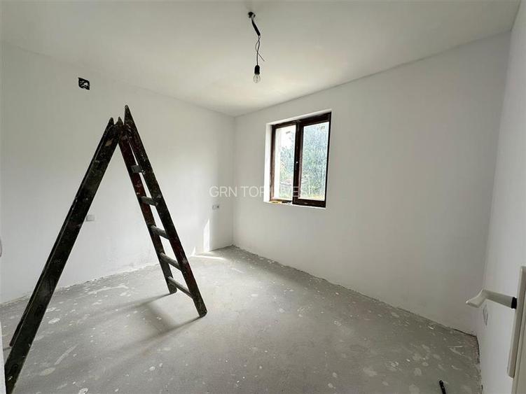 Casa individuala 4 camere terasa garaj curte 500mp Sura Mare - 5