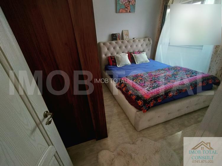 Apartament 3 camere , Zona Targul Saptamanal, mobilat si utilat, 2 locuri parcar - 4