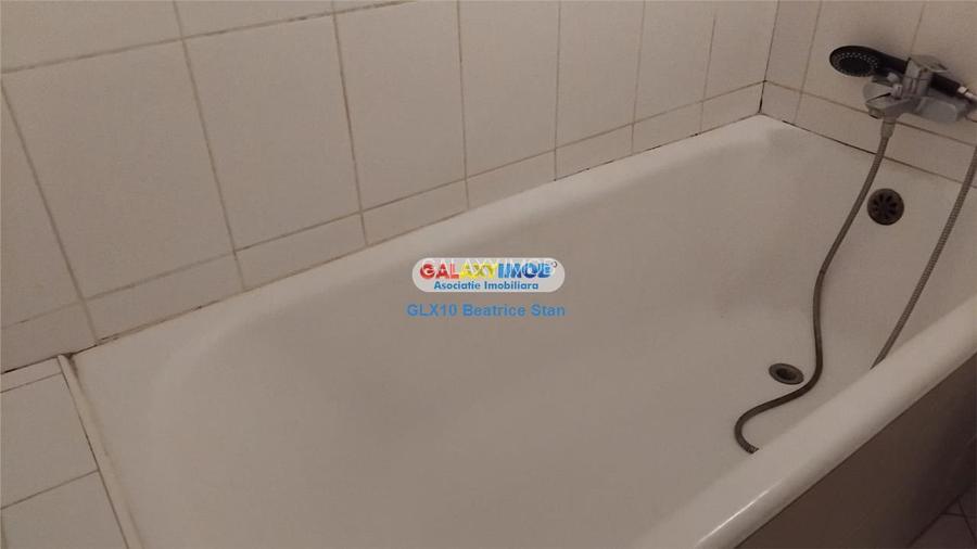 Inchiriere garsoniera spatioasa decomandata pe BD. DECEBAL - 29