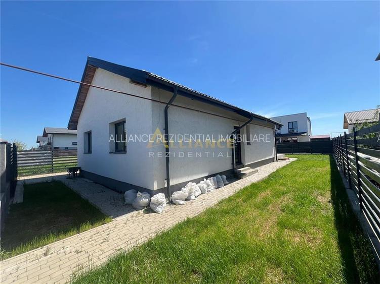 Casa individuala - 3 camere  - 2 bai- teren-375 mp-200 M de STV - 3