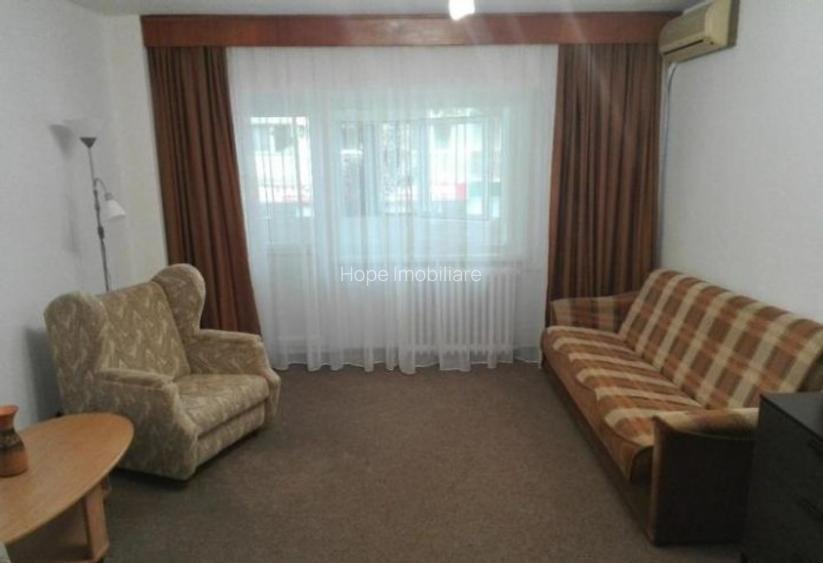 Tineretului-strada Constantin Radulescu Motru-garsoniera - 2