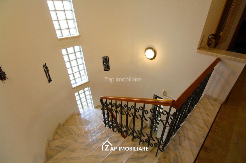 Unirii - Casa Zona Romcab -  400mp - 1259 mp teren - Garaj dublu - piscina - 21