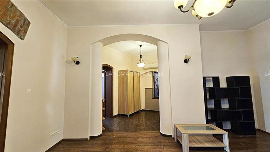 DE INCHIRIAT Apartament spatios 3 camere Gh Lazar pietonala - Unirii - 11