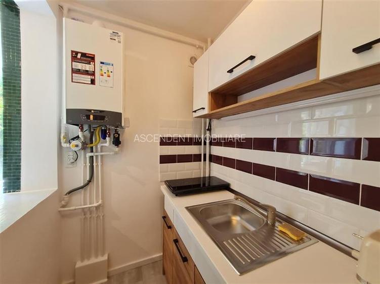 Garsoniera renovata, Piata Dacia, Bulevardul Victoriei, Brasov - 3