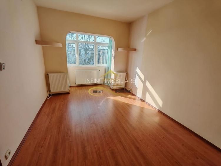 Se vinde apartament ce necesita renovare - 3 CAMERE,  2 BAI - 14