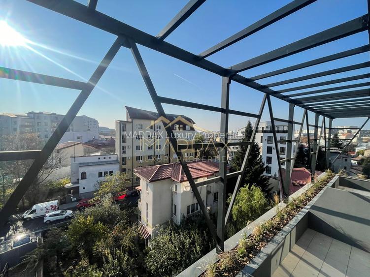 Impressive Penthouse-Triplex ** Green Building***/ 3 parking / Stefan Cel Mare - 15