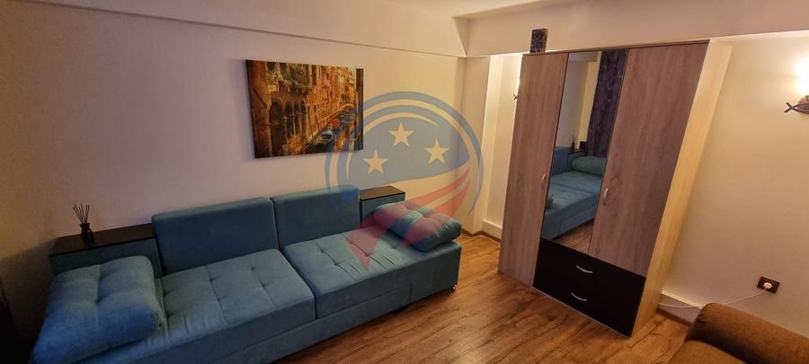 Garsonieră de închiriat Craiova centru, 24 mp, mobilată, aer condiționat