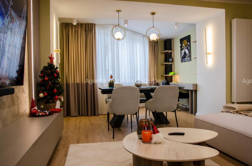 Inchiriez apartament 3 camere decomanda in Deva, zona I. Maniu in L-uri, etaj 6, - 6
