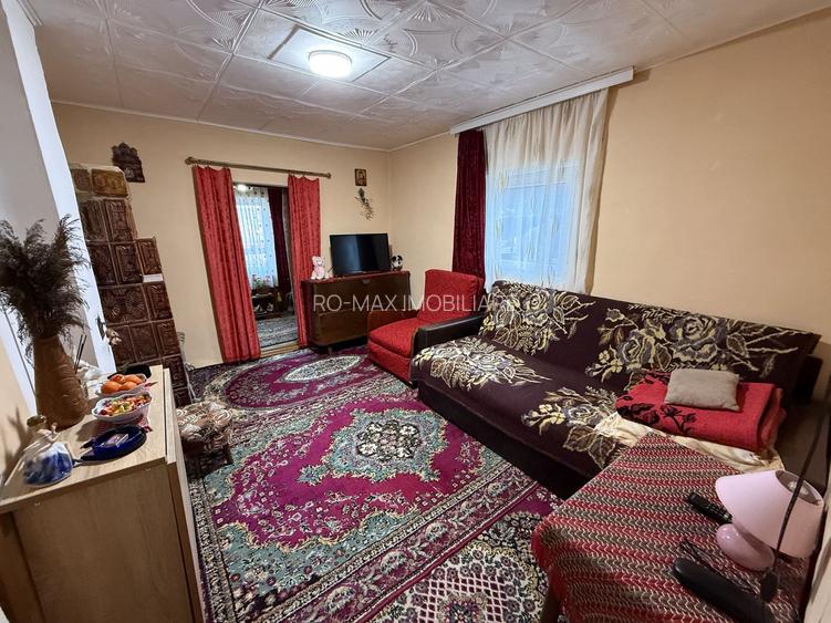 Casa demolabila  și teren 800mp cu toate utilitățile deschidere 26,5mp - 7