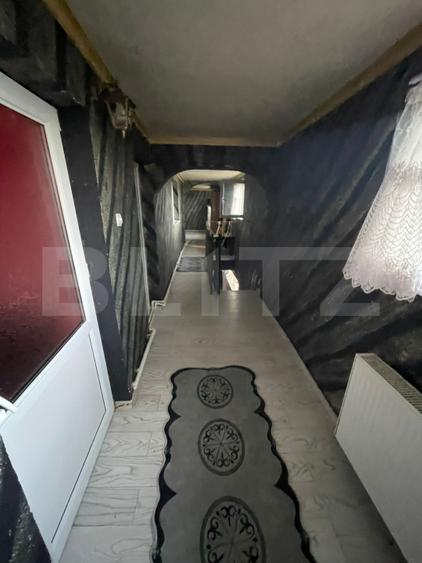 Casa de vanzare, 97 mp, zona Piata Centrala