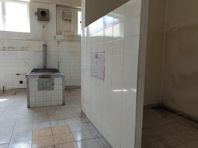 Spatiu comercial, Rasnov - Centru Nord, disponibil la vanzare sau inchiriere.