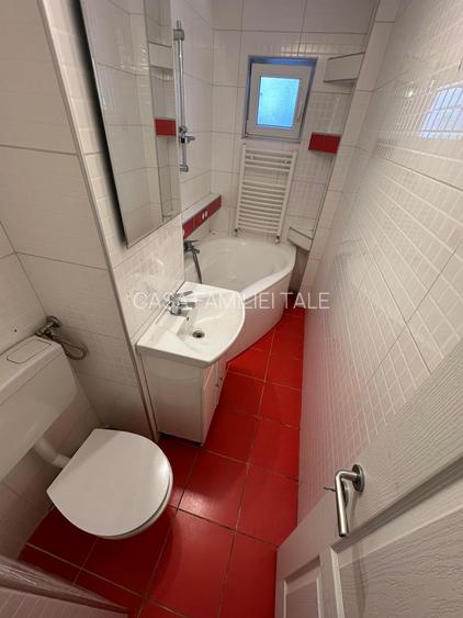 Etajul 1!!!! zona Dacia .. 3 camere .. 94900 euro - 4