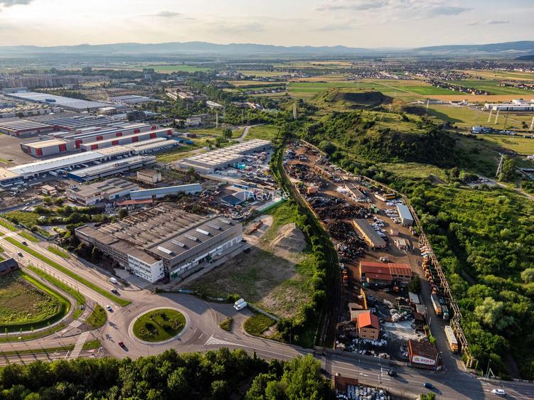 TEREN IN SENS GIRATORIU - 5