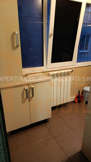 Garsoniera situata in zona FAR - 4