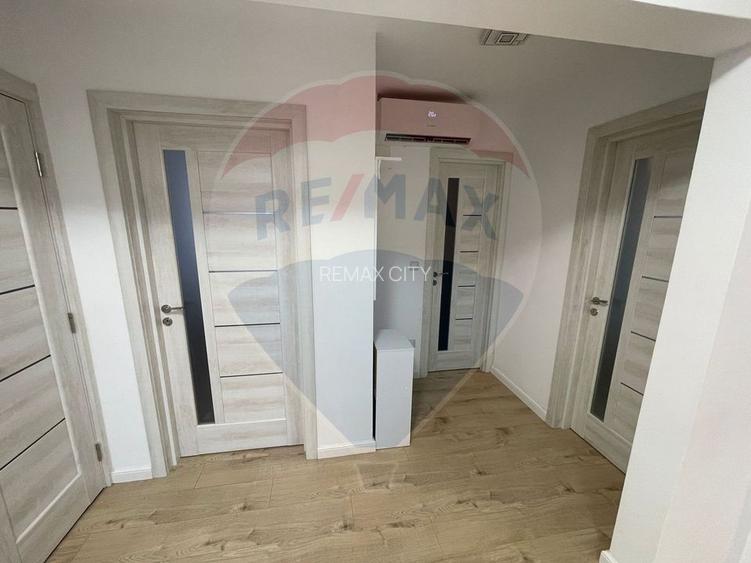 Apartament cu 3 camere de închiriat în zona Precista - 13