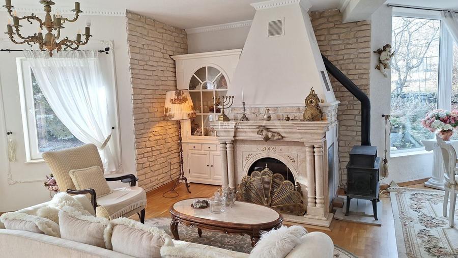 Casa Elegantă în Borhanci - 2