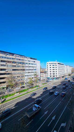 Apartament 2 cam la metrou P-ta Universității  - 7
