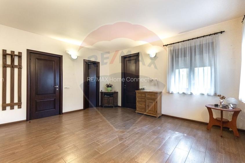 Arhitectura din Piatra si Lemn pe Malul Lacului Mogosoaia - 15