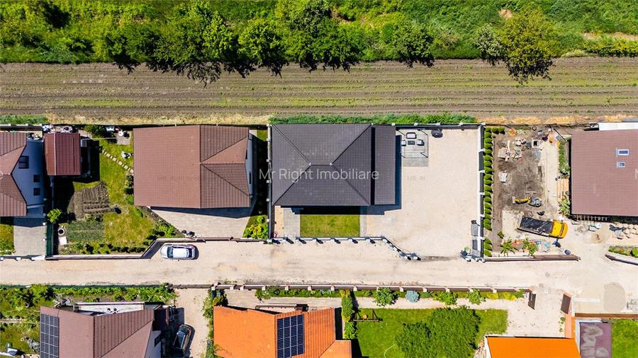 Casa / Vila Superba | 4 camere | in Stupini COMISION 0% - 22